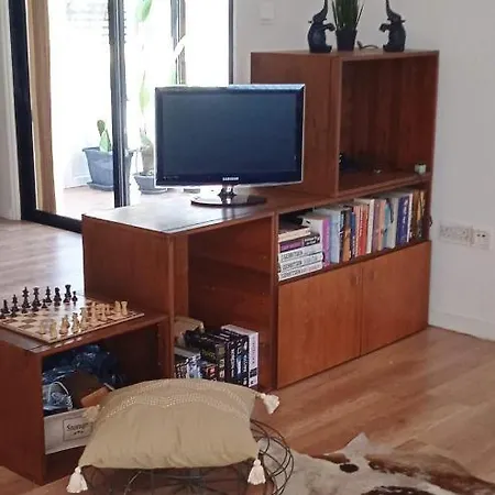Jonty Villa, Mazotos Szálloda 3*