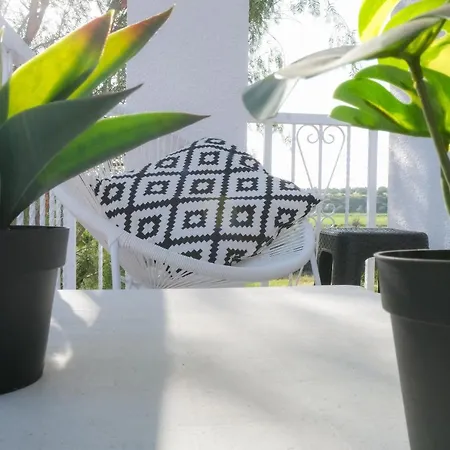 Jonty Villa, Mazotos Hotel Larnaca