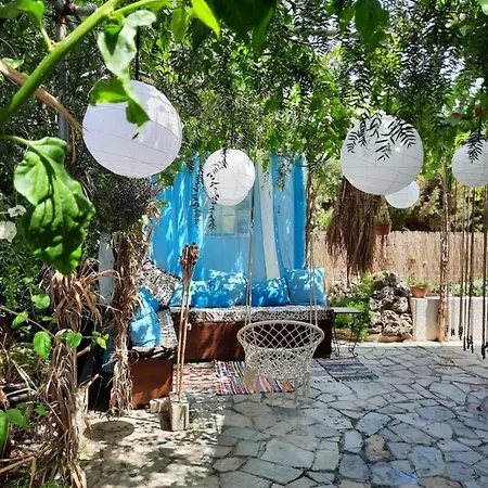 Hotel Jonty Villa, Mazotos